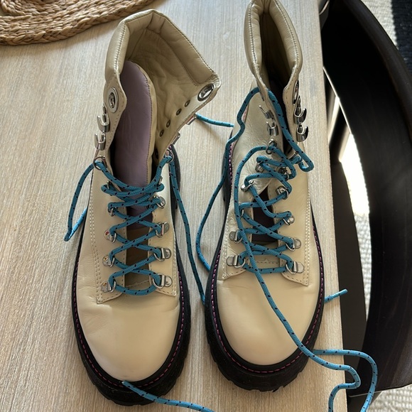 Larroude Jordan boots - Picture 3 of 8